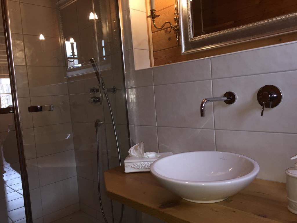 Ferienwohnung Romantik Im Roten Haus Füssen Exteriér fotografie