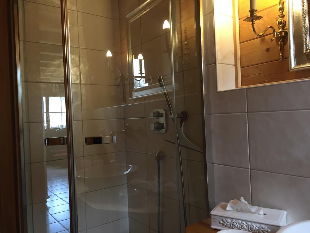 Ferienwohnung Romantik Im Roten Haus Füssen Exteriér fotografie